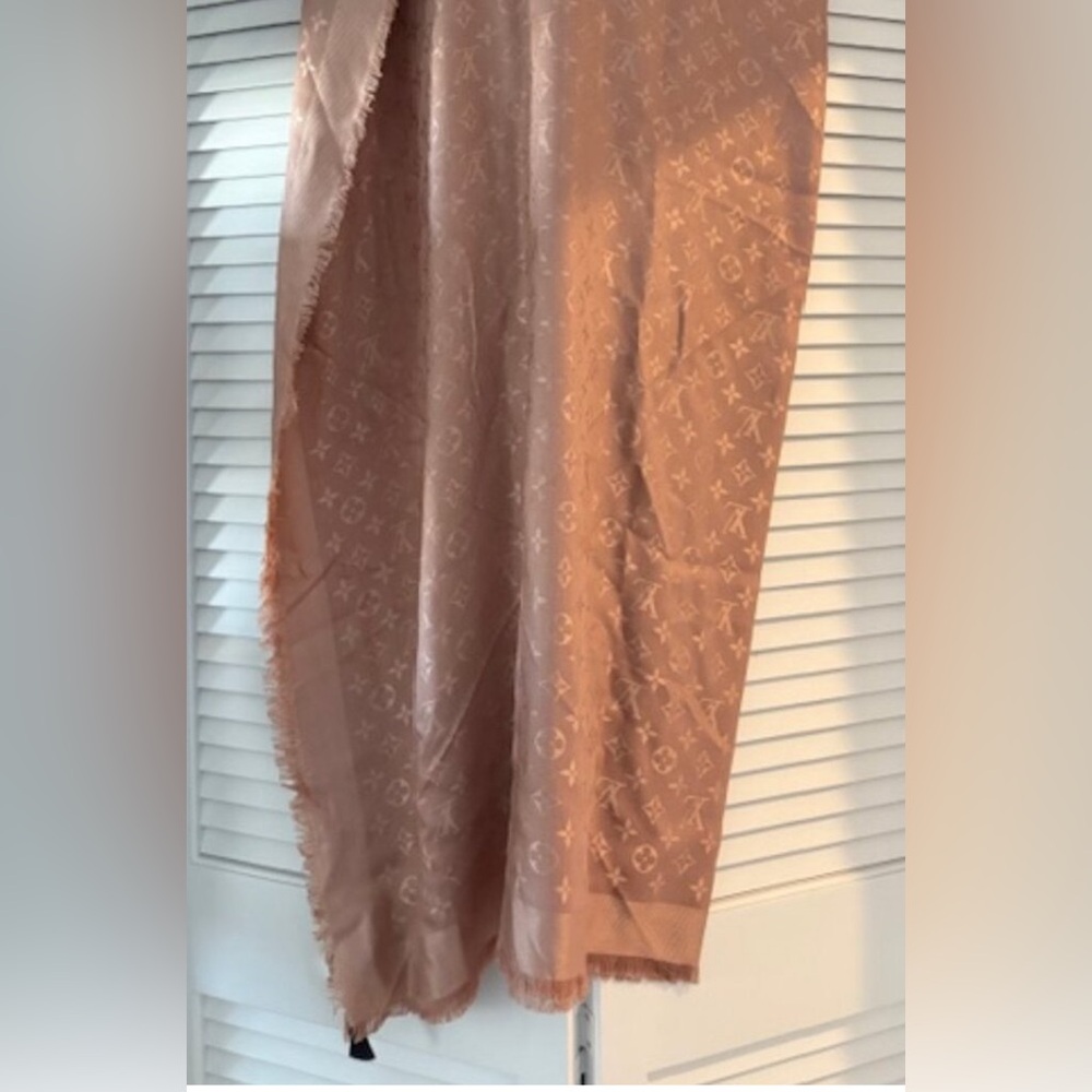 Louis Vuitton Pink Fringed Shawl Scarf LV Rose